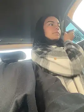 Snapshot of bliinkii_and_luka_ chatting on 02-14-26, 12:35 bliinkii and luka online show from 02-14-26, 12:35