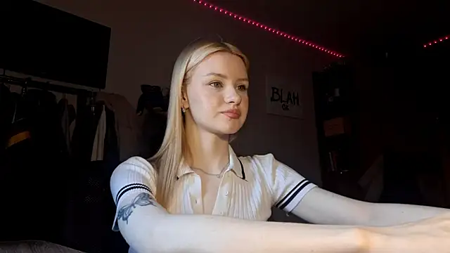 Snapshot of ChongTreece chatting on 02-13-26, 06:09 ChongTreece online show from 02-13-26, 06:09