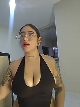 Helll girll online show from 03-15-26, 11:22