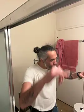 Snapshot of DaddyScorpio78 chatting on 02-21-26, 11:33 DaddyScorpio78 online show from 02-21-26, 11:33