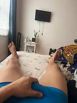 Snapshot of Leitequentegg chatting on 02-13-26, 02:46 Leitequentegg online show from 02-13-26, 02:46