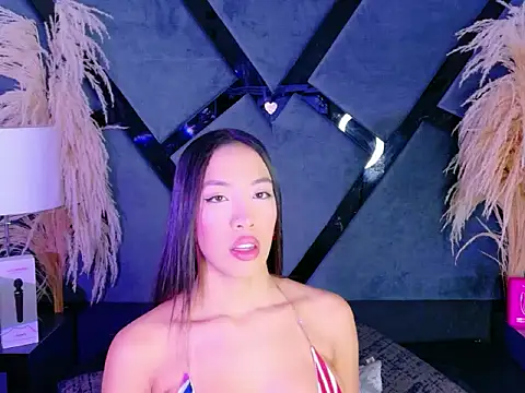 Snapshot of KylieWhitee chatting on 02-16-26, 01:40 KylieWhitee online show from 02-16-26, 01:40