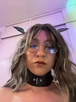 Snapshot of lilith_rr chatting on 06-25-26, 04:23 lilith rr online show from 06-25-26, 04:23