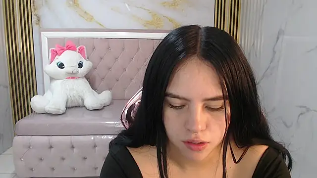 Snapshot of sarita_09_s chatting on 02-15-26, 12:36 sarita 09 s online show from 02-15-26, 12:36