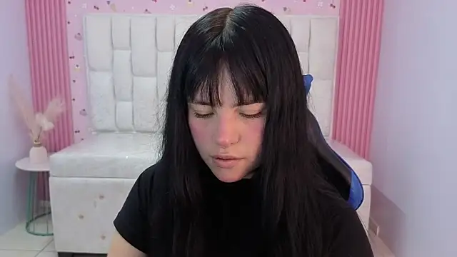 Snapshot of sarita_09_s chatting on 06-02-26, 08:11 sarita 09 s online show from 06-02-26, 08:11