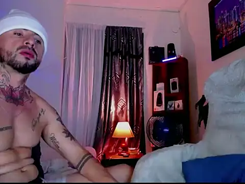 Snapshot of tiancam chatting on 02-06-26, 05:56 tiancam online show from 02-06-26, 05:56