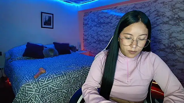 Snapshot of Camila_IRoose chatting on 02-27-26, 10:10 Camila IRoose online show from 02-27-26, 10:10