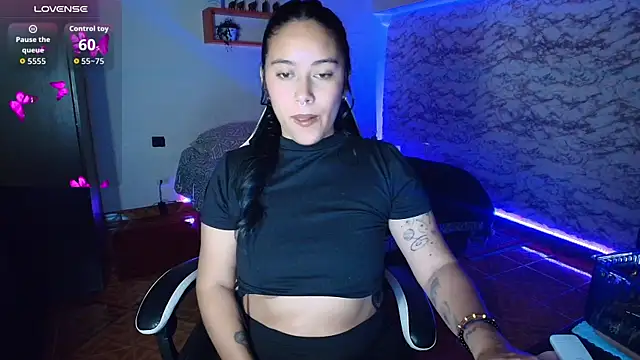 Snapshot of Camila_IRoose chatting on 07-12-26, 11:51 Camila IRoose online show from 07-12-26, 11:51