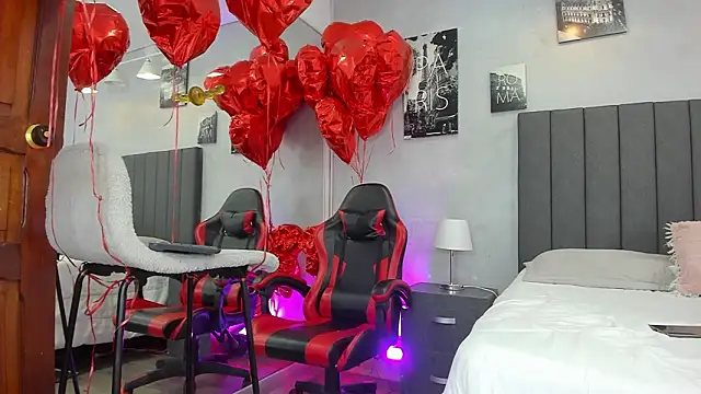 Snapshot of Raphael_Nyon chatting on 02-26-26, 03:27 Raphael Nyon online show from 02-26-26, 03:27