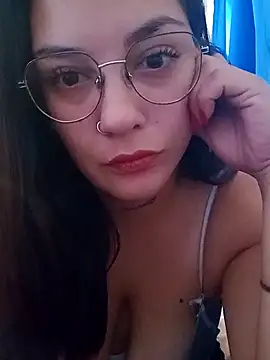 Snapshot of kuramaqueen chatting on 02-11-26, 11:10 kuramaqueen online show from 02-11-26, 11:10