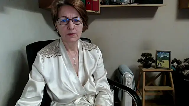 katemodel online show from 03-29-26, 07:52