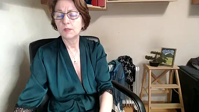 katemodel online show from 06-01-26, 09:44