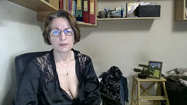 Snapshot of katemodel chatting on 06-06-26, 05:12 katemodel online show from 06-06-26, 05:12