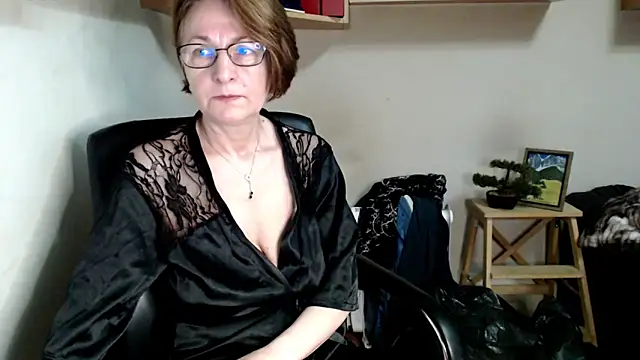Snapshot of katemodel chatting on 06-10-26, 06:23 katemodel online show from 06-10-26, 06:23
