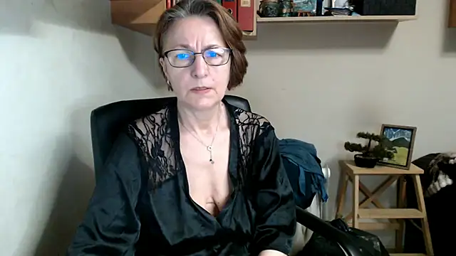 Snapshot of katemodel chatting on 06-12-26, 06:45 katemodel online show from 06-12-26, 06:45
