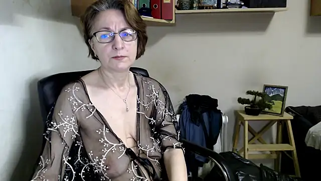 Snapshot of katemodel chatting on 06-14-26, 05:31 katemodel online show from 06-14-26, 05:31