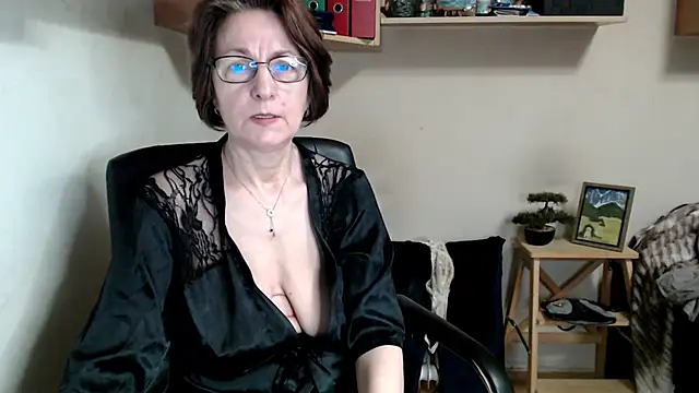 Snapshot of katemodel chatting on 06-22-26, 05:15 katemodel online show from 06-22-26, 05:15