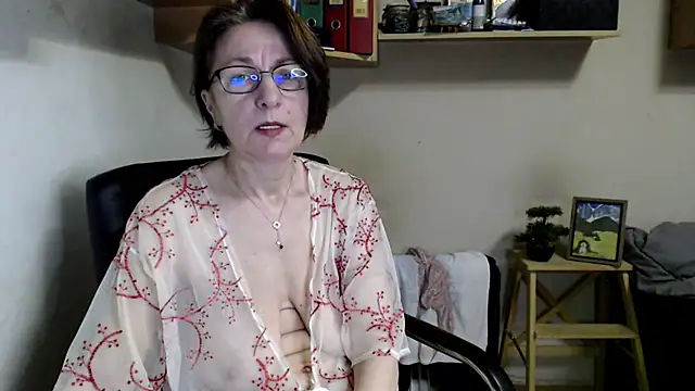 Snapshot of katemodel chatting on 06-26-26, 05:23 katemodel online show from 06-26-26, 05:23