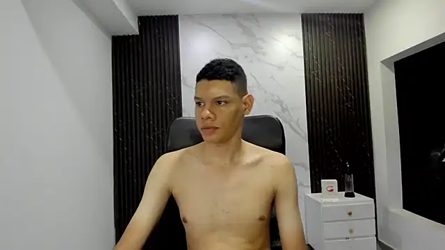 Snapshot of milo_cruz_ chatting on 06-14-26, 03:41 milo cruz online show from 06-14-26, 03:41