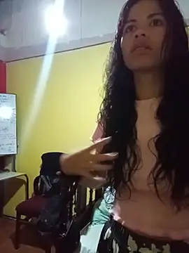Snapshot of Lilijms97_ chatting on 06-12-26, 02:38 Lilijms97 online show from 06-12-26, 02:38