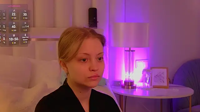 Snapshot of MollyHilton chatting on 02-11-26, 05:51 MollyHilton online show from 02-11-26, 05:51