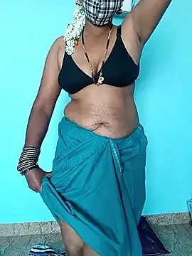 Snapshot of Kavya_KannadaTamil chatting on 02-15-26, 06:54 Kavya KannadaTamil online show from 02-15-26, 06:54