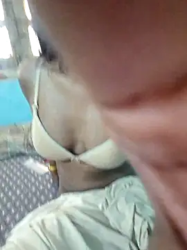 Snapshot of Roohbabe chatting on 02-12-26, 08:53 Roohbabe online show from 02-12-26, 08:53