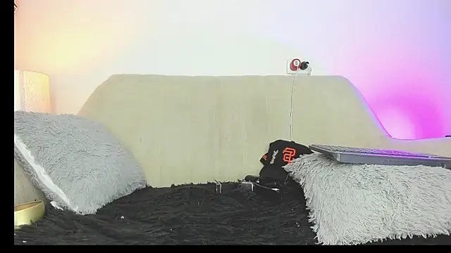 Snapshot of drakomilck1 chatting on 02-28-26, 06:09 drakomilck1 online show from 02-28-26, 06:09