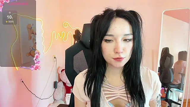 AliceeinWonderlanddd online show from 02-20-26, 06:26