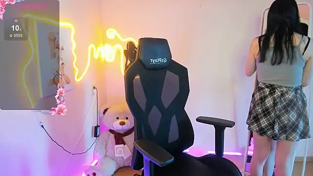 AliceeinWonderlanddd online show from 02-22-26, 02:34