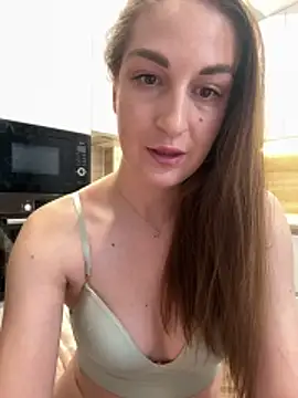 Snapshot of Olga_sold chatting on 02-03-26, 05:49 Olga sold online show from 02-03-26, 05:49