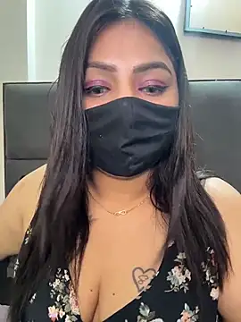 Snapshot of Myra_Desire69 chatting on 02-20-26, 01:11 Myra Desire69 online show from 02-20-26, 01:11