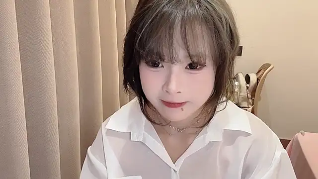 Snapshot of F-Yearn chatting on 02-03-26, 11:04 F-Yearn online show from 02-03-26, 11:04