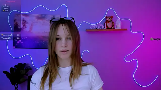 eira mouse online show from 03-01-26, 01:02