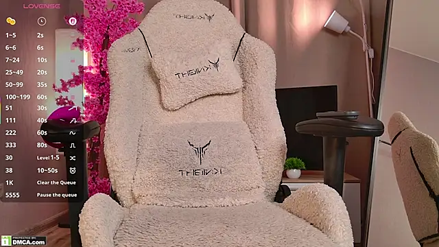 Snapshot of lil_monikaa chatting on 01-31-26, 07:11 lil monikaa online show from 01-31-26, 07:11