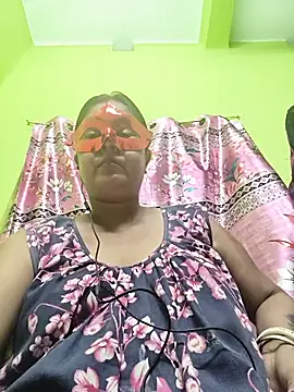 Snapshot of mahi893 chatting on 07-10-26, 04:53 mahi893 online show from 07-10-26, 04:53