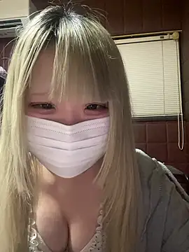 Snapshot of uni_nvqnl2 chatting on 02-10-26, 01:37 uni nvqnl2 online show from 02-10-26, 01:37