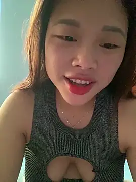 Emxinhka1 online show from 04-21-26, 03:35