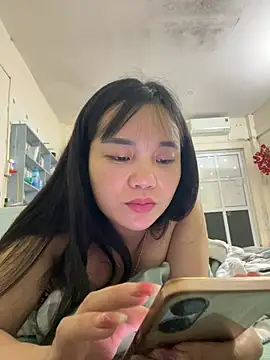  Lylyy online show from 03-25-26, 12:44