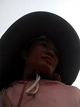 Neoone 1 online show from 04-16-26, 10:27