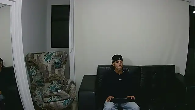 Snapshot of Matt_Jonnes chatting on 02-07-26, 03:32 Matt Jonnes online show from 02-07-26, 03:32