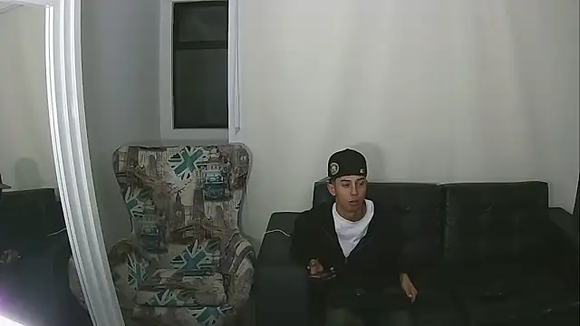 Snapshot of Matt_Jonnes chatting on 02-09-26, 02:37 Matt Jonnes online show from 02-09-26, 02:37