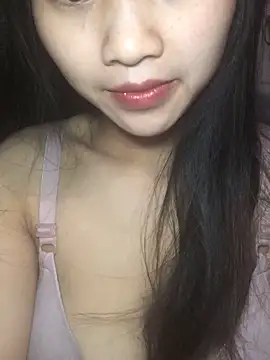 Snapshot of uyensexy chatting on 02-04-26, 03:40 uyensexy online show from 02-04-26, 03:40