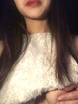 Snapshot of uyensexy chatting on 02-10-26, 03:10 uyensexy online show from 02-10-26, 03:10