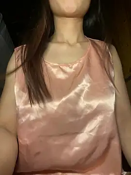 Snapshot of uyensexy chatting on 02-14-26, 07:16 uyensexy online show from 02-14-26, 07:16