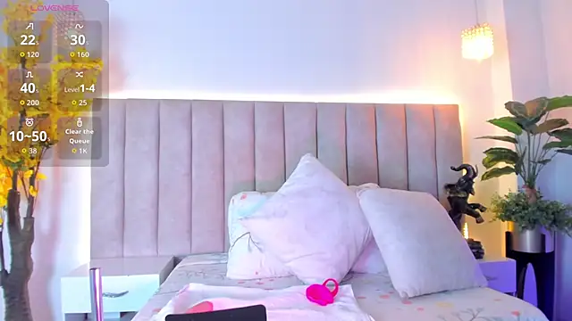 Snapshot of PixzyMartinez chatting on 02-02-26, 01:21 PixzyMartinez online show from 02-02-26, 01:21