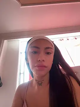 Bonny Eva online show from 05-14-26, 04:25