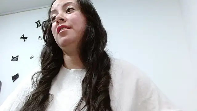 Snapshot of ElaMurray02 chatting on 02-03-26, 01:27 ElaMurray02 online show from 02-03-26, 01:27