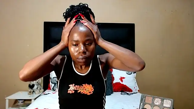 Snapshot of AppleAsss chatting on 02-27-26, 10:21 AppleAsss online show from 02-27-26, 10:21