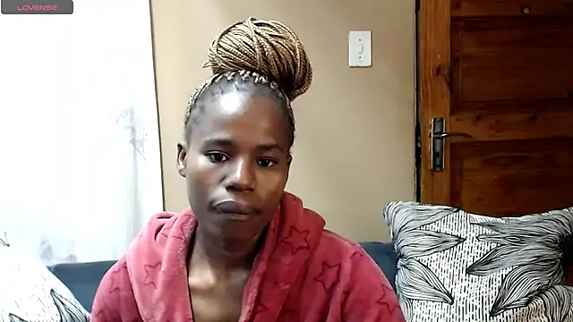 Snapshot of AppleAsss chatting on 07-11-26, 08:55 AppleAsss online show from 07-11-26, 08:55